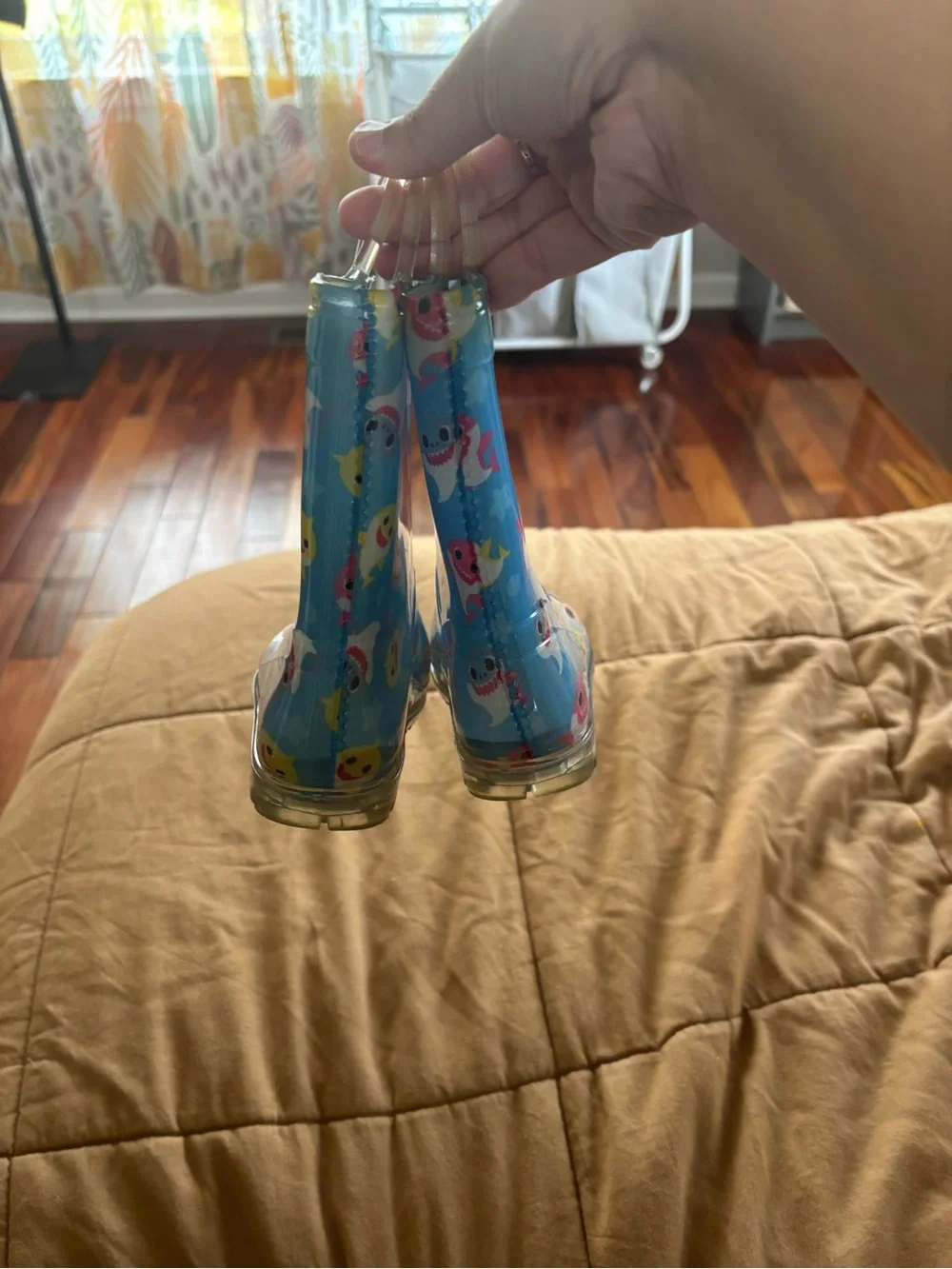 pinkfong baby shark rain boots for toddler